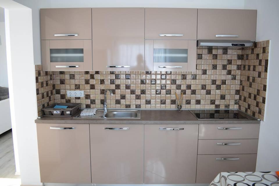 Apartmani Celjak Pag Town Extérieur photo