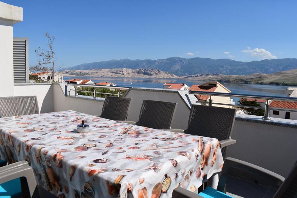Apartmani Celjak Pag Town Extérieur photo